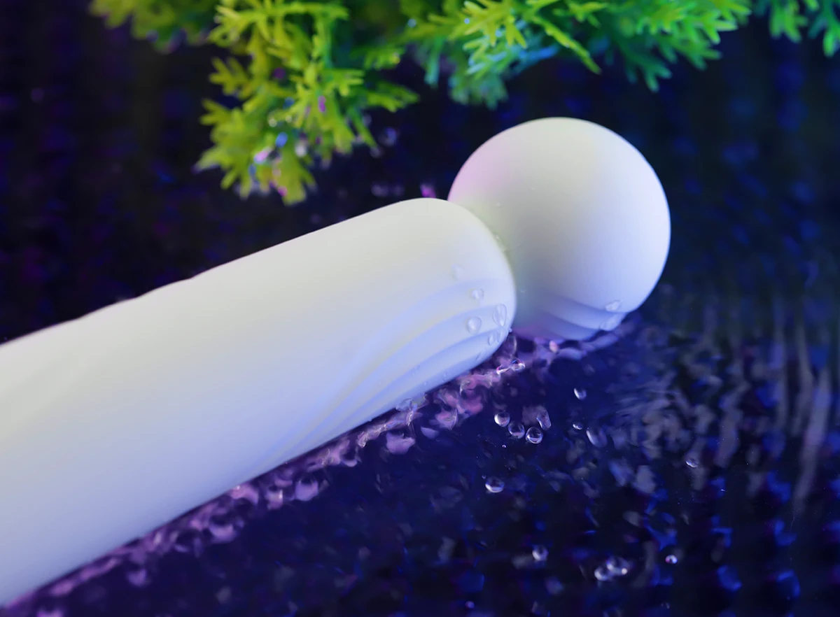  Shop bán Chày rung Tenga Iroha Rin+ 6 chế độ rung kích thích cực êm cao cấp
