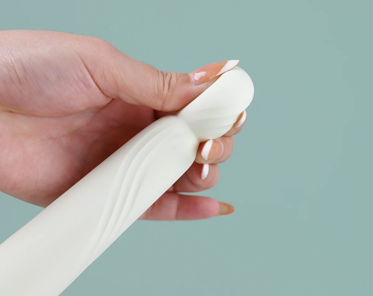  Shop bán Chày rung Tenga Iroha Rin+ 6 chế độ rung kích thích cực êm cao cấp